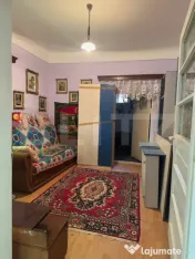 CASA 3 CAMERE si TEREN 4348 mp,ZONA CRISENI
