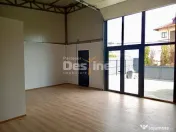 Casa/ afacere, Miroslava