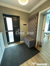 Casa/ afacere, Miroslava