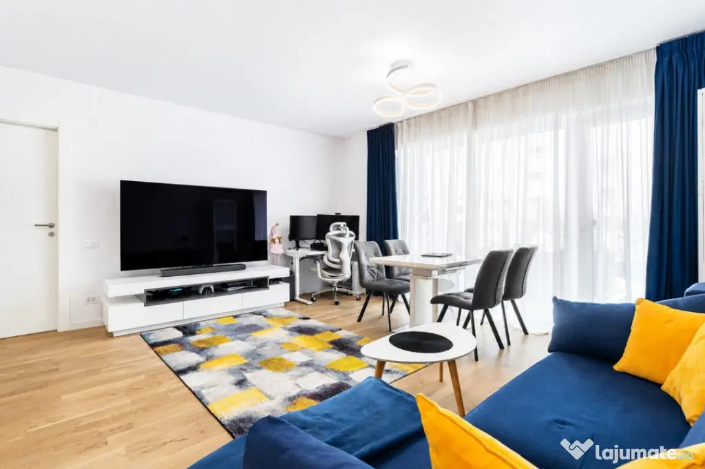 Apartament cu terasa cat o gradina, trei boxe si doua locuri