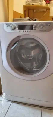 Vând mașină de spălat Hotpoint ARISTON, în condiții bune. 