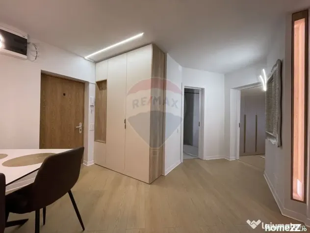 Apartament renovat, prima inchiriere - Piata Alba Iulia