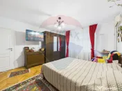 Apartament cu 4 camere de vanzare, Centrala proprie, 13 S... 
