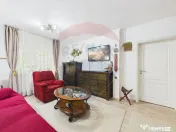 Apartament cu 4 camere de vanzare, Centrala proprie, 13 S...