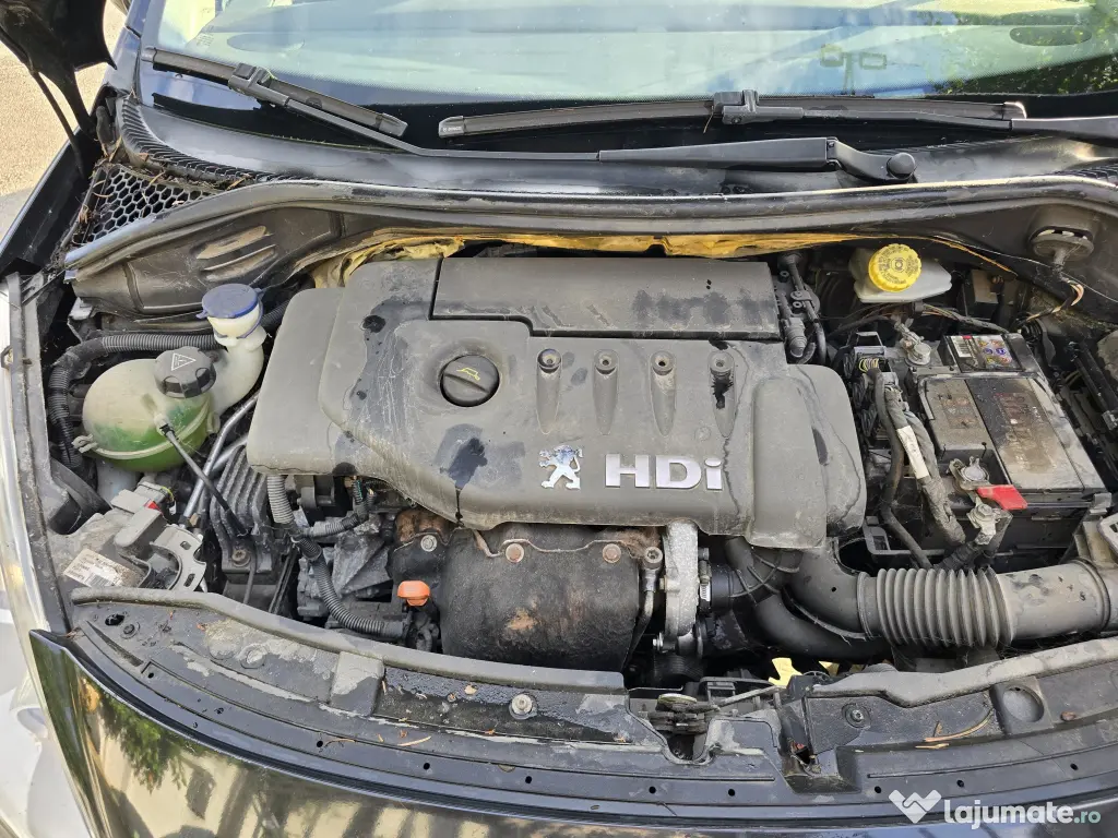 Vând Peugeot 207 diesel, an 2008, cu 178.873 km