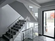 Apartament 2 camere Otopeni, utilat si mobilat, parcare 