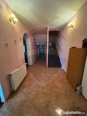 Casă de vânzare | Rădăuți | Ștefan cel Mare + 2 garaje 