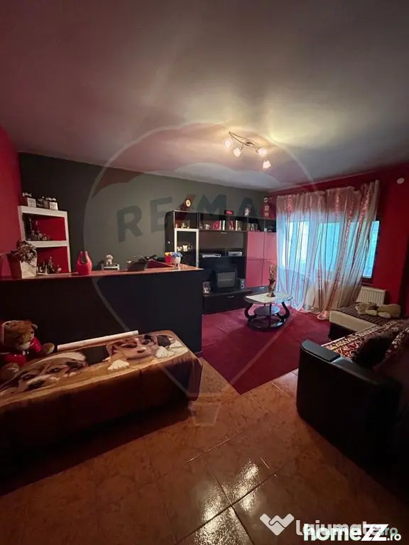 Casă de vânzare | Rădăuți | Ștefan cel Mare + 2 garaje