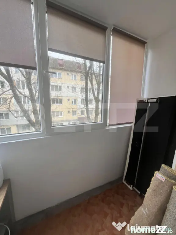 Apartament cu 3 camere, etaj 2, zona Lama