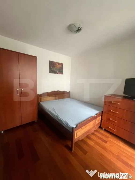 Apartament cu 3 camere, etaj 2, zona Lama