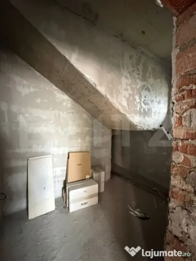Casa 180 mp, teren 793 mp, zona centrala Campia Turzii