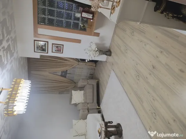 Vânzare apartament 4camere