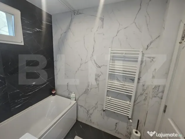 Apartament 3 camere, 72 mp, zona Tatarasi
