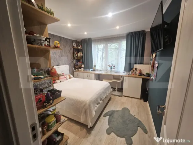 Apartament 3 camere, 72 mp, zona Tatarasi