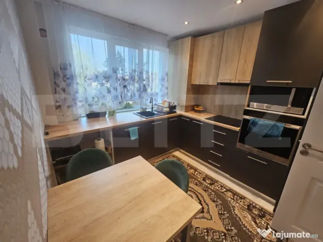 Apartament 3 camere, 72 mp, zona Tatarasi