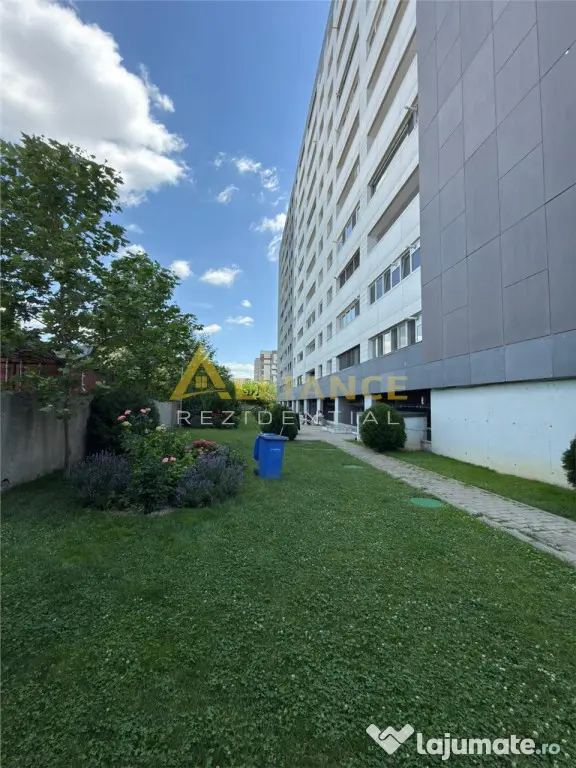 Metalurgiei 2 camere cu boxa si 2 parcari gata de mutare