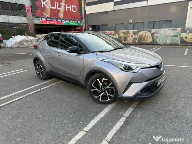 Toyota C-HR Hybrid Bi-Tone 2017