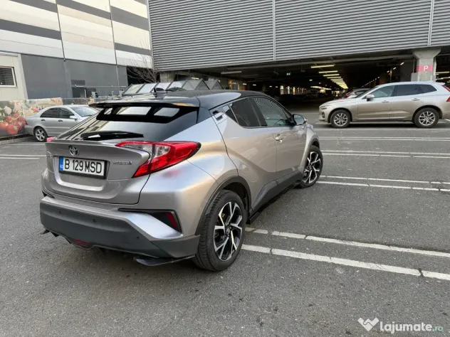 Toyota C-HR Hybrid Bi-Tone 2017
