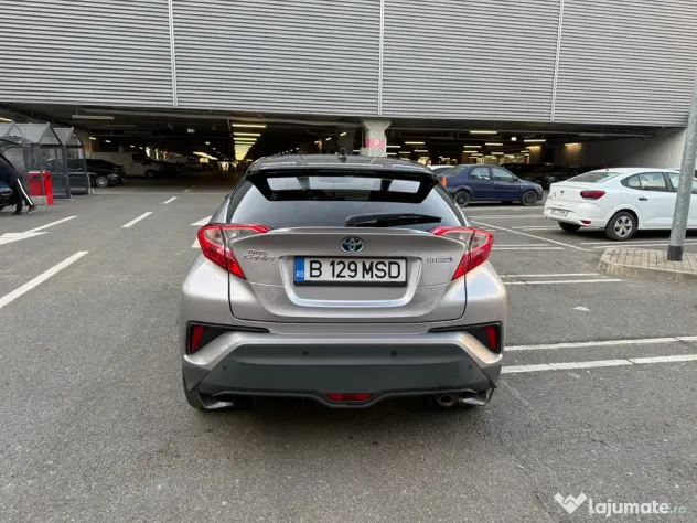 Toyota C-HR Hybrid Bi-Tone 2017