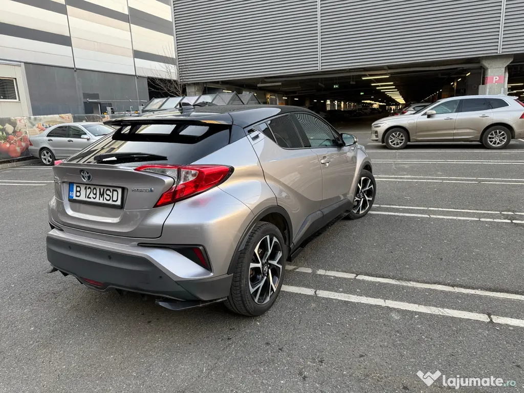 Toyota C-HR Hybrid Bi-Tone 2017