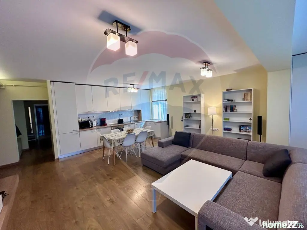 Apartament deosebit cu curte interioara privata – Zonă...