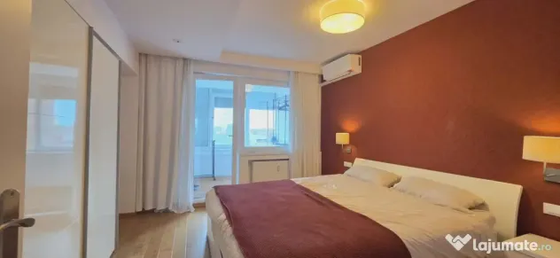 Apartament exclusivist 4 camere de vânzare, central, pietonal