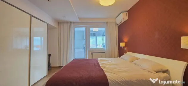 Apartament exclusivist 4 camere de vânzare, central, pietonal