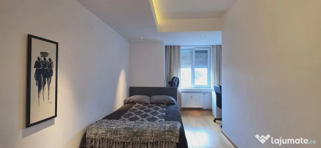 Apartament exclusivist 4 camere de vânzare, central, pietonal