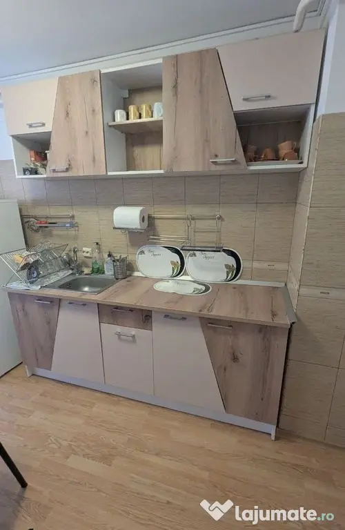 De inchiriat apartament cu 3 camere, Mazepa 1 la BR-uri, ...