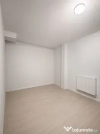 Spațiu comercial ultracentral, 6 încăperi + 2 băi – pr