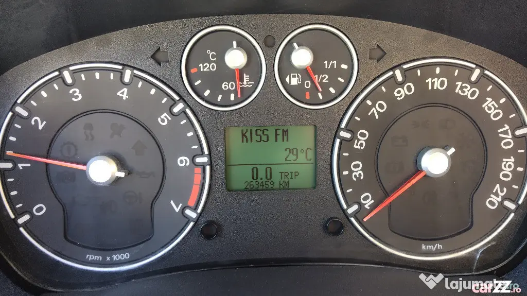 FORD FIESTA 2006 ,1.25 BENZINA,5 USI, clima,computer de bord,roti iarna si vara