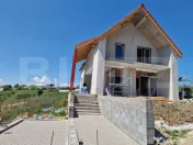 Casă P+1 cu terase spațioase, grădină și 2 locuri de p 