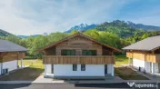 La poalele Bucegilor, ultimul chalet din proiectul Alpini... 