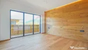 La poalele Bucegilor, ultimul chalet din proiectul Alpini... 