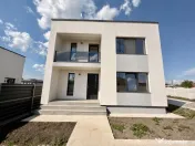 Casă modernă P+1 de vânzare 