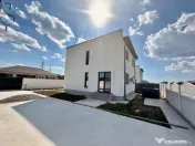 Casă modernă P+1 de vânzare 