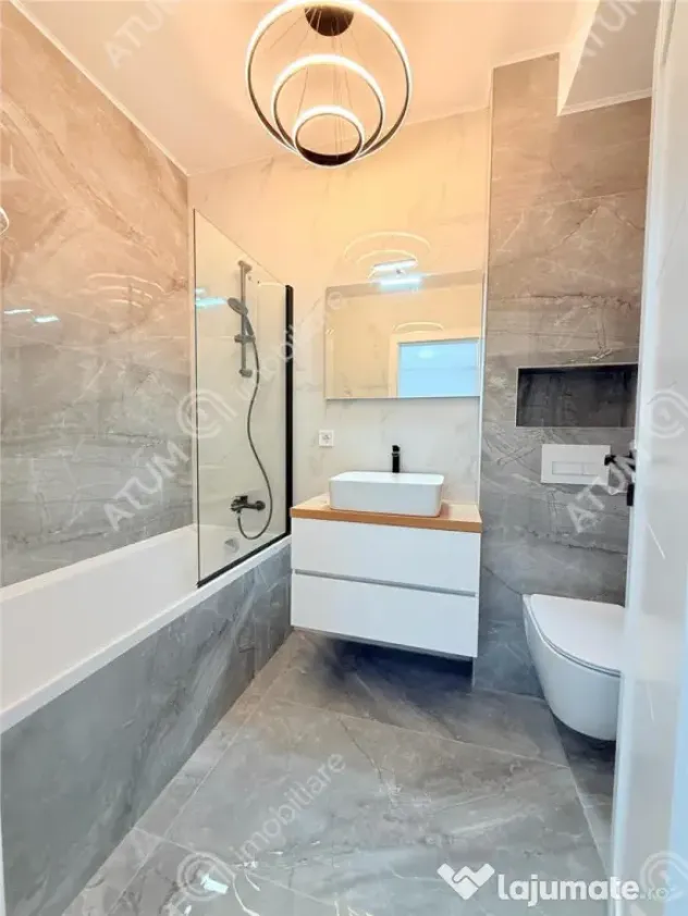 Apartament de 2 camere cu loc de parcare situat la etajul 1