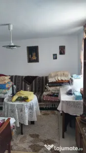 Casă bătrânească în Davideni – curte generoasă de 2. 