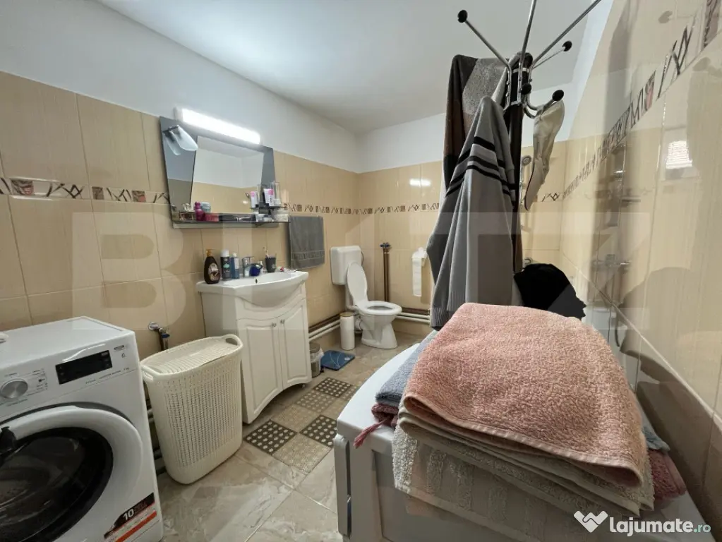 Vand casa in Paleu, intr-o zona linistita