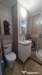 Oferim spre inchiriere apartament 3 cam Curtea de Arges Episcop Nichita 