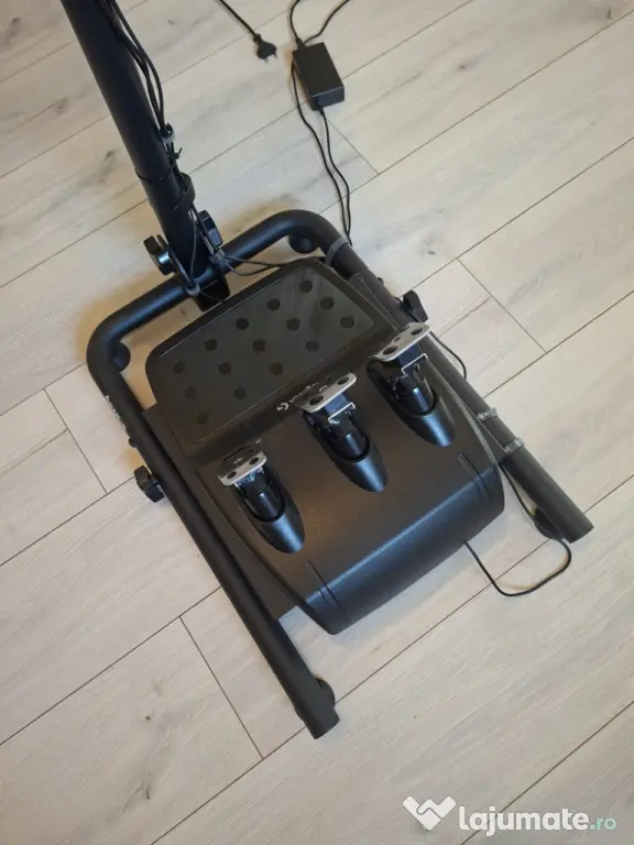 Pachet Logitech G29 (Volan + Pedale) + Suport/Stand Metalic Huzaro – Ca nou