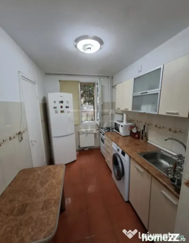 3 camere, P/4, 66mp, anvelopat-Drumul Taberei - Bucuresti (Bucuresti-Ilfov)