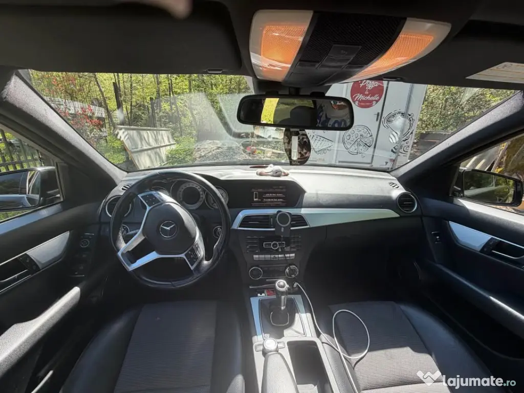 Mercedes C220 CDI Avantgarde 2010 - 174 CP, Diesel
