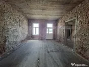 Spațiu comercial de vanzare,244mp,zona de centru in Ardud