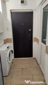 Închiriez garsonieră Razboieni