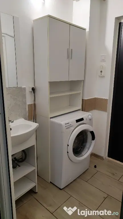 Închiriez garsonieră Razboieni