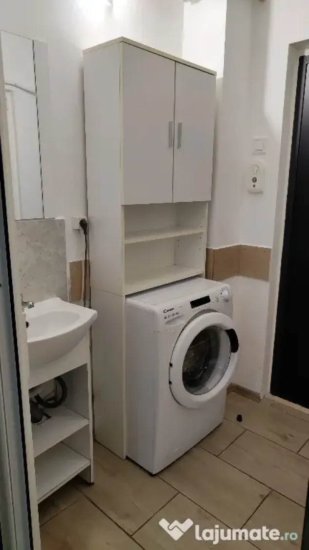 Închiriez garsonieră Razboieni