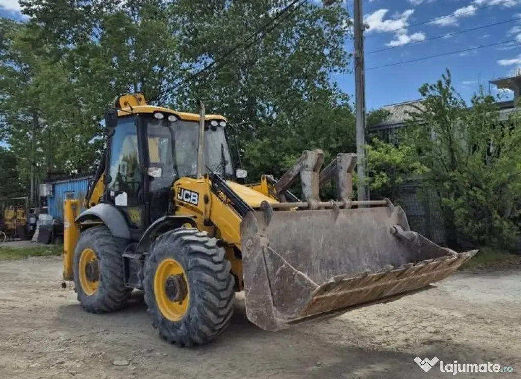 Buldoexcavator JCB 3CX an 2013, AC, cupa multifunctionala, stare perfecta