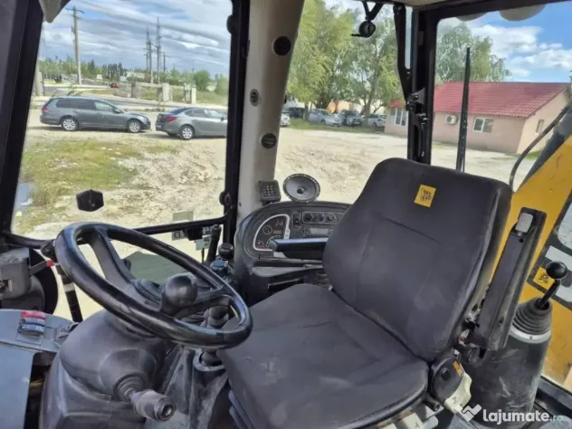 Buldoexcavator JCB 3CX an 2013, AC, cupa multifunctionala, stare perfecta