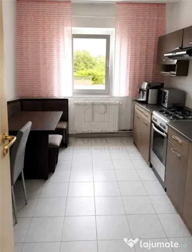 LIPOVEI - ETAJ 1 - BLOC IZOLAT - 4 CAMERE - 2 BAI - 2 BALCOA